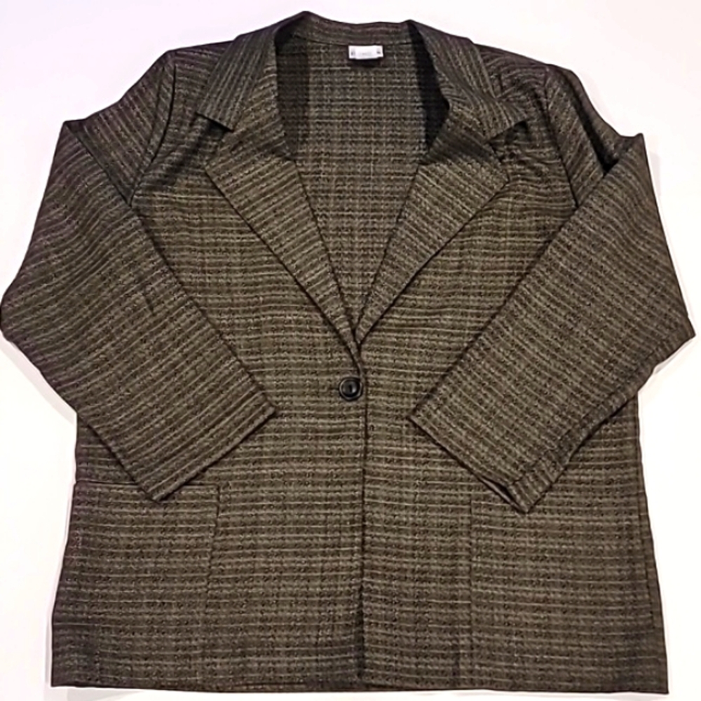 Modern Essential Square Cut Androgynous Boyfriend… - image 3